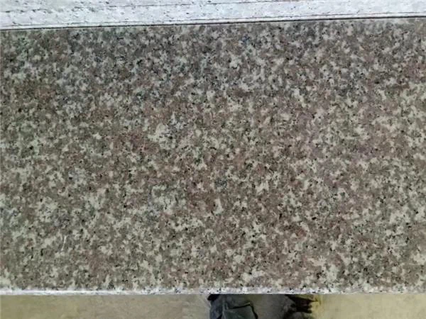 गुलाबी ग्रेनाइट फर्श टाइल्स