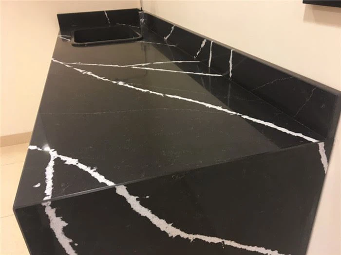 black and white quartz countertops